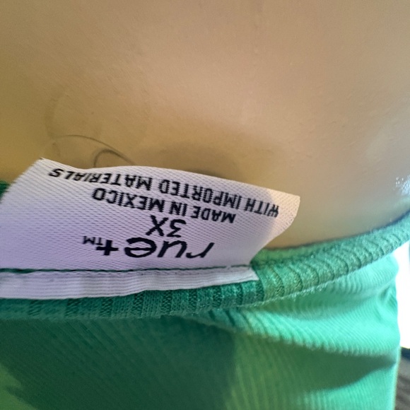 NWT. Rue21. Green One-Shoulder Ribbed Top - Picture 9 of 11